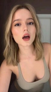 xnxx bokep Virly Virginia Sugar Daddy Film KelasBintang